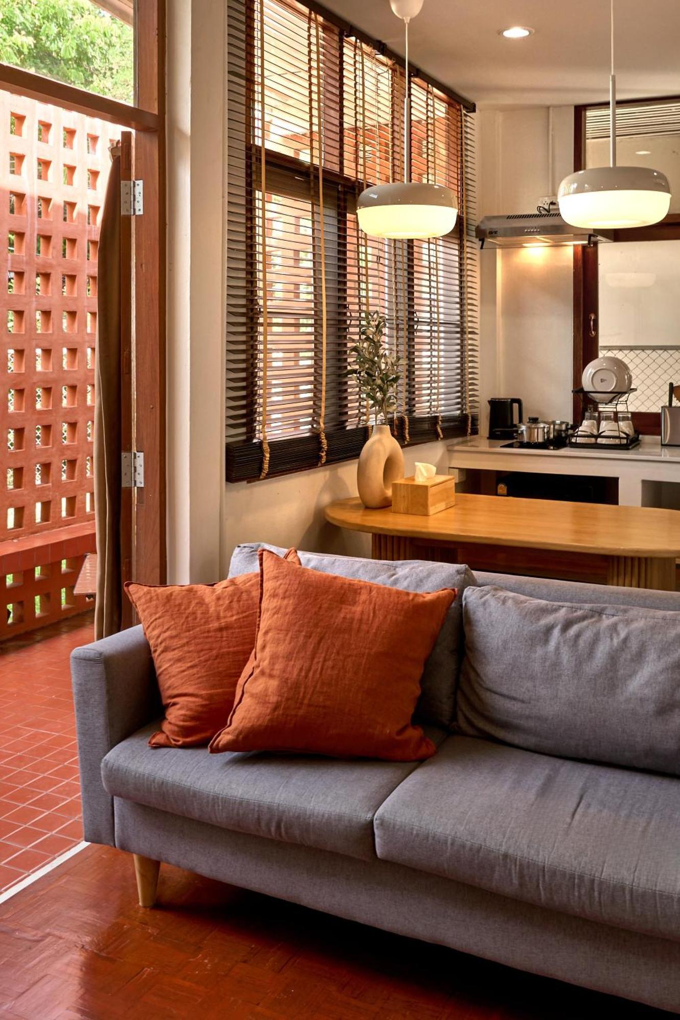 Ray's Home,3br With Front Yard,walkable To Nimman Chiang Mai