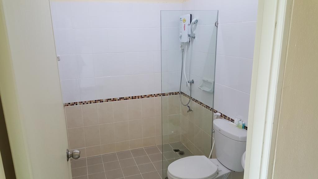 Hostel Rajapruek Place