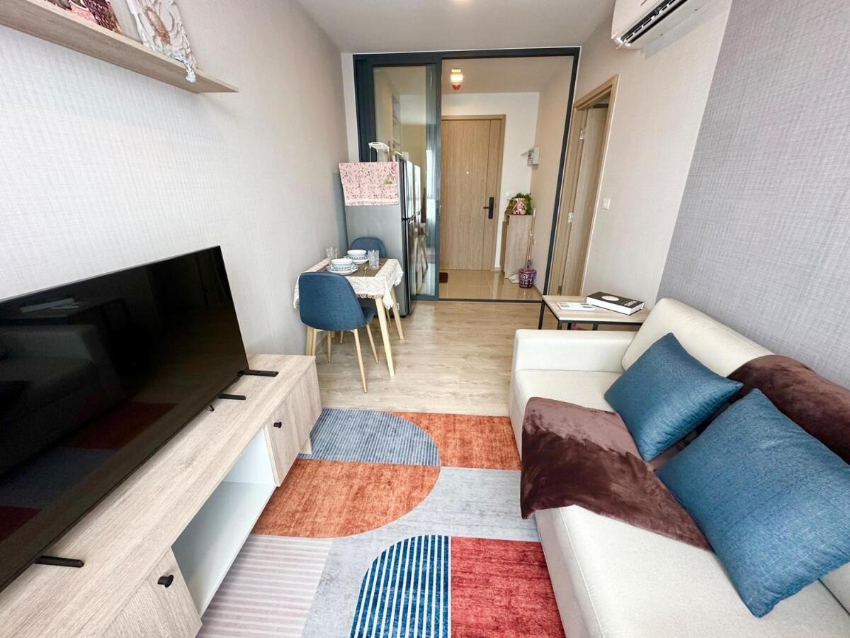 Apartment Modern - Mountain Views And Pool Near Festival
