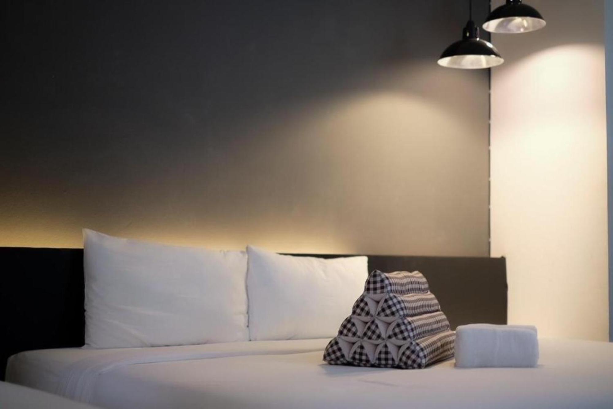 Shane Hotel