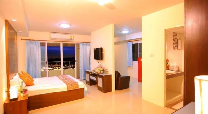 Grand Living Hotel Chiang Mai