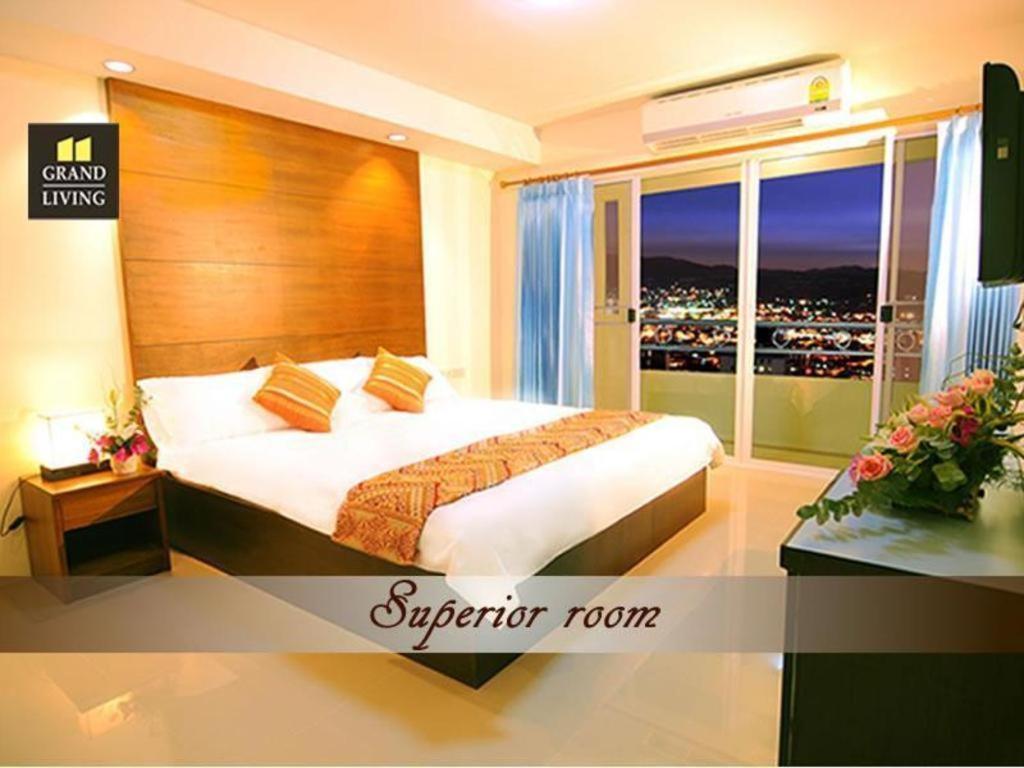 Grand Living Hotel