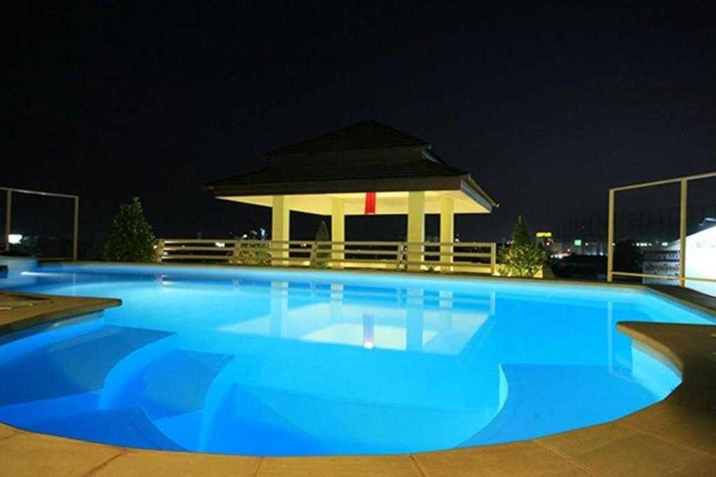 The Xym Hotel 2*