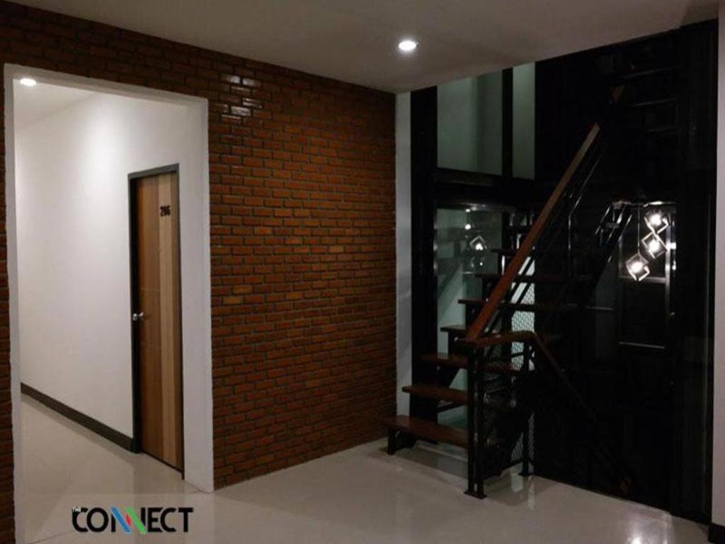 Hotel The Connect