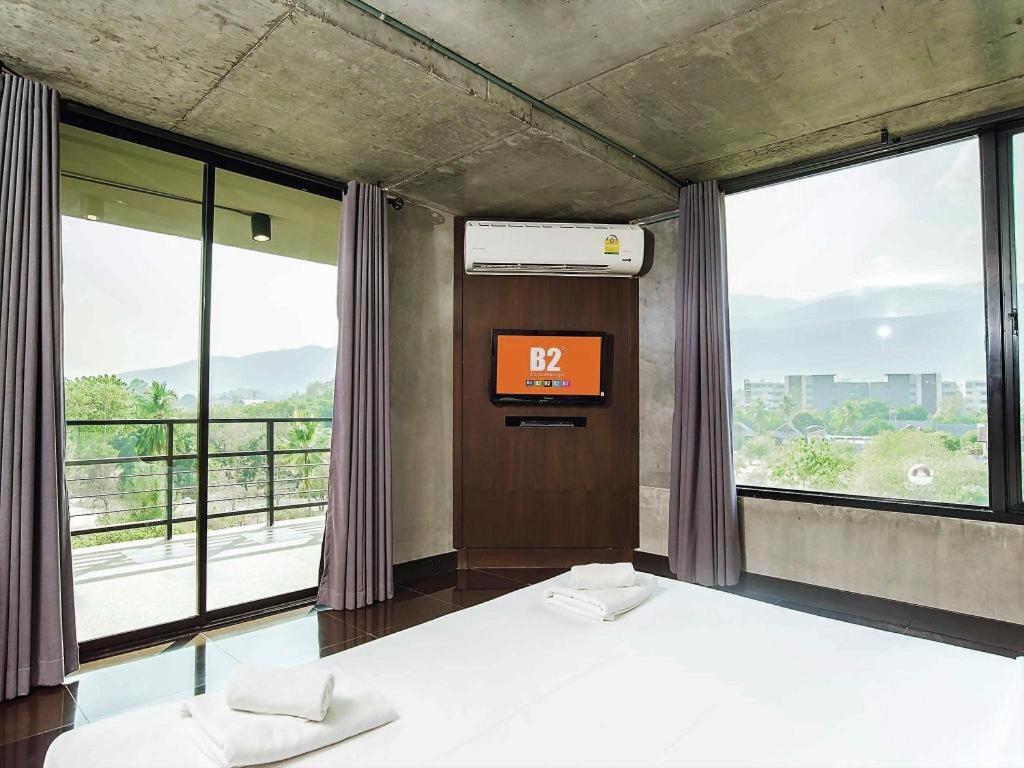 B2 Black Business And Budget Hotel