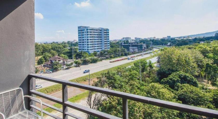 B2 Black Business And Budget 3* Chiang Mai