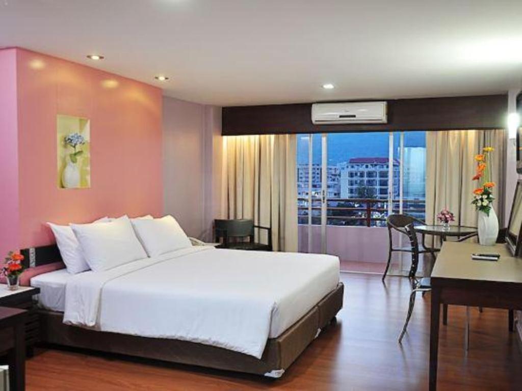 Mayflower Grande Nimman Chiang Mai
