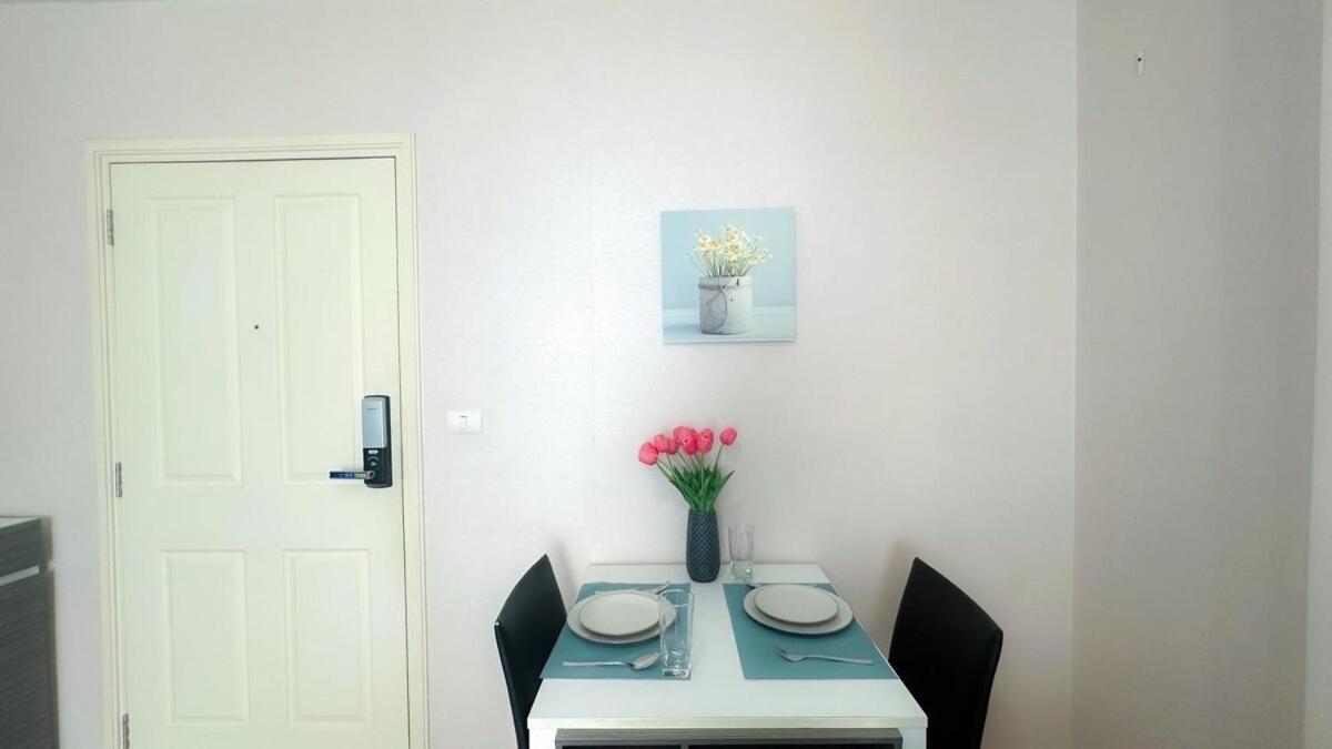 Apartment Great Next To A Shopping Mall