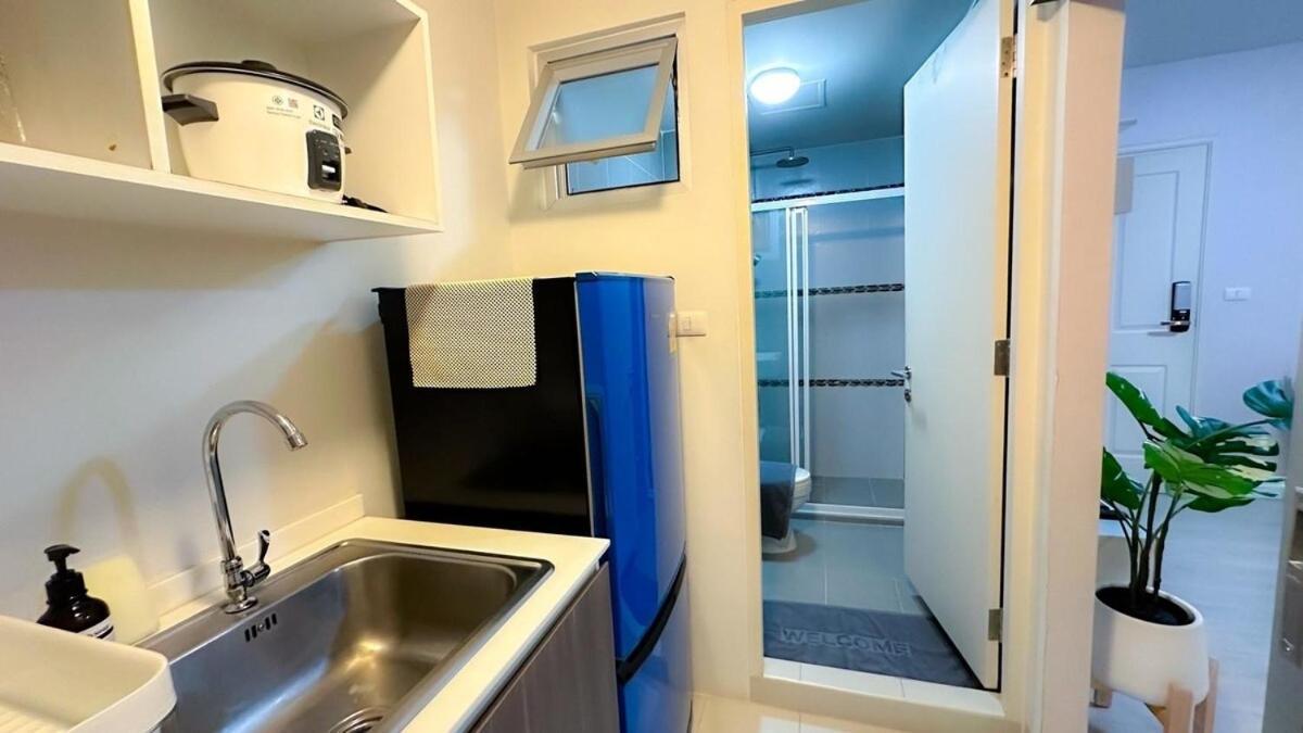 Apartment Great Next To A Shopping Mall