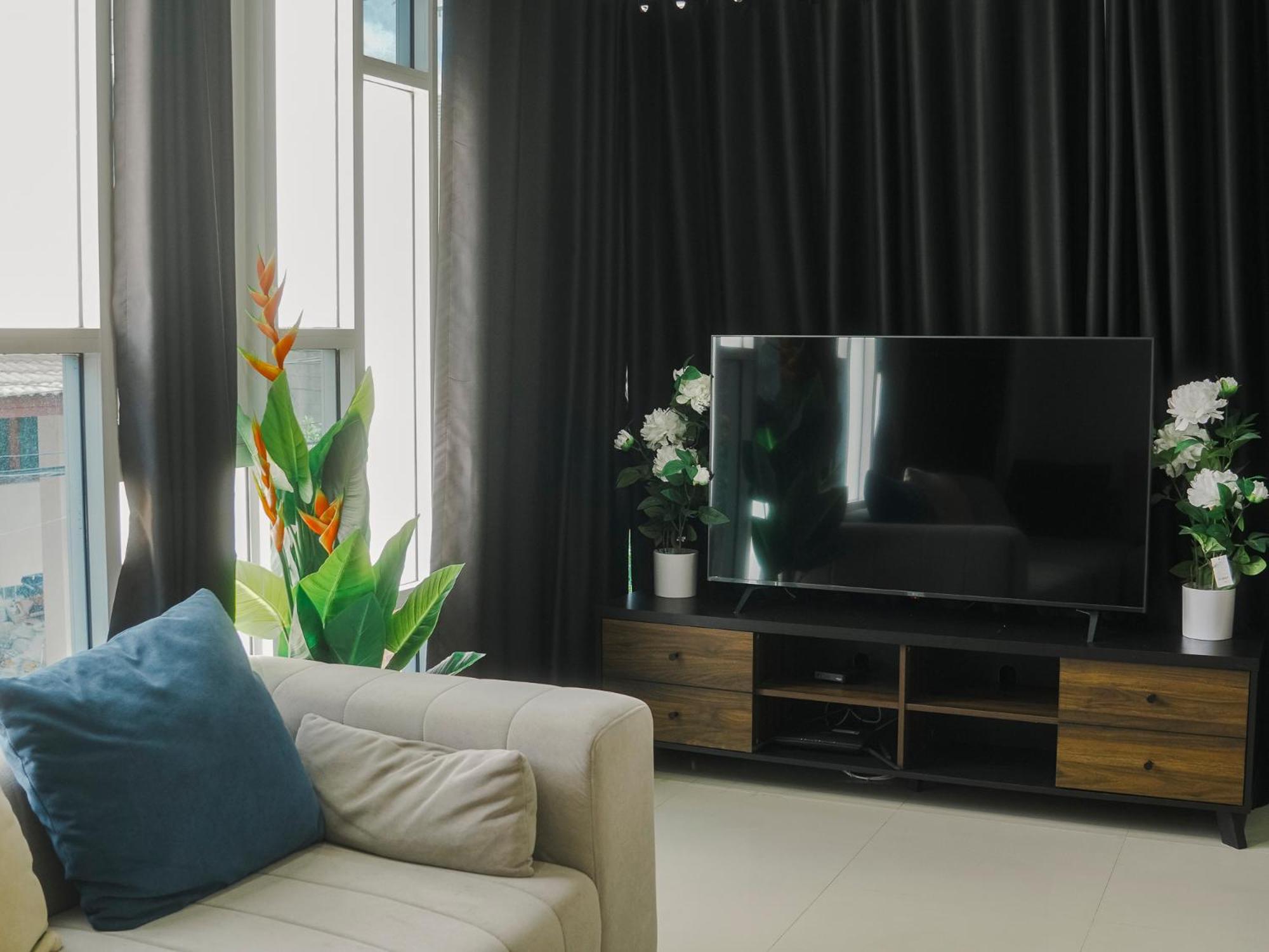 Boxsoon Nimman 1 # 5beds 4baths Chiang Mai
