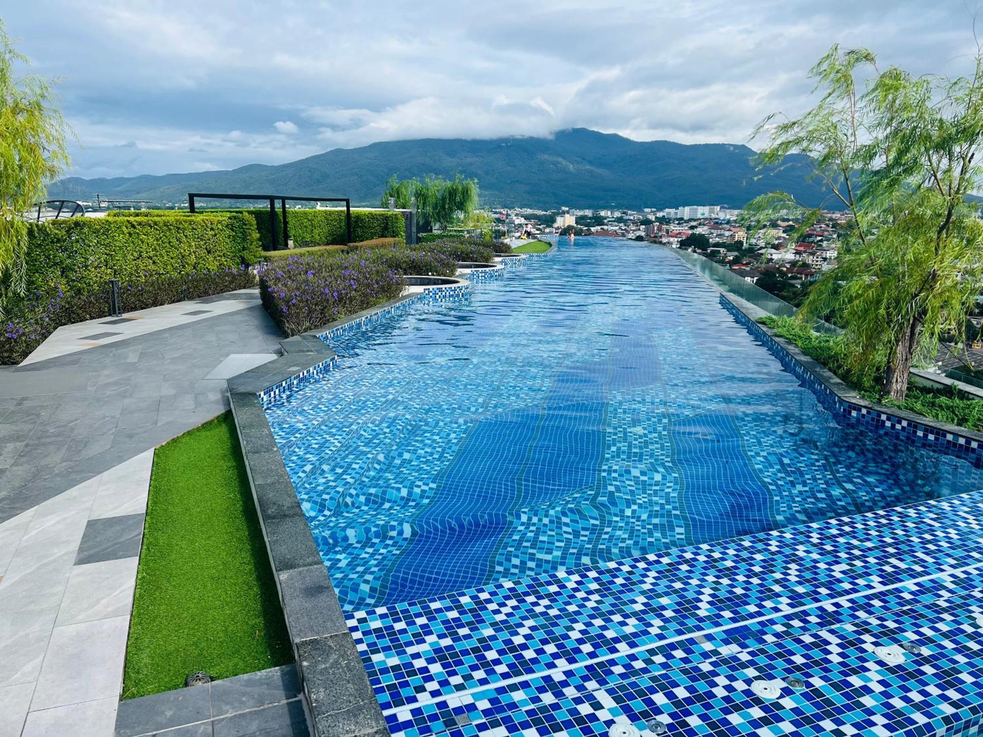 Apartment Astra Sky River Luxury 2bedroom Family With Infinity Pool, Near Old Town