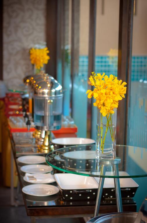 Lani Hotel