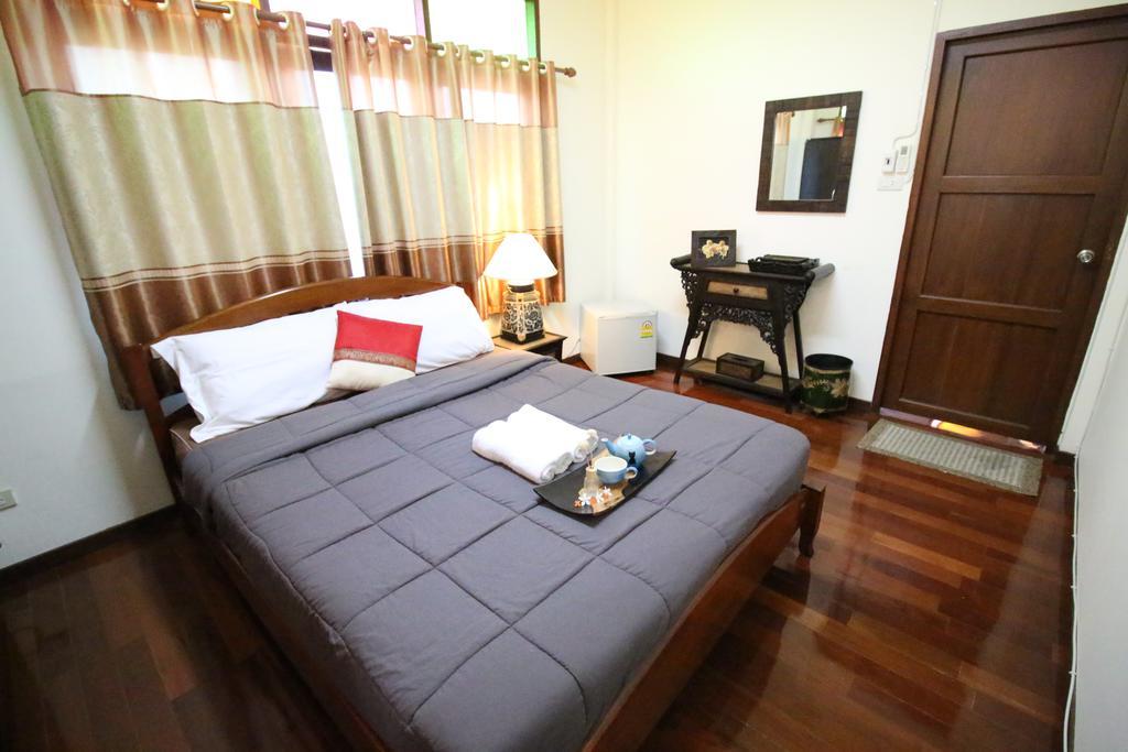 Hostel Absolute House *