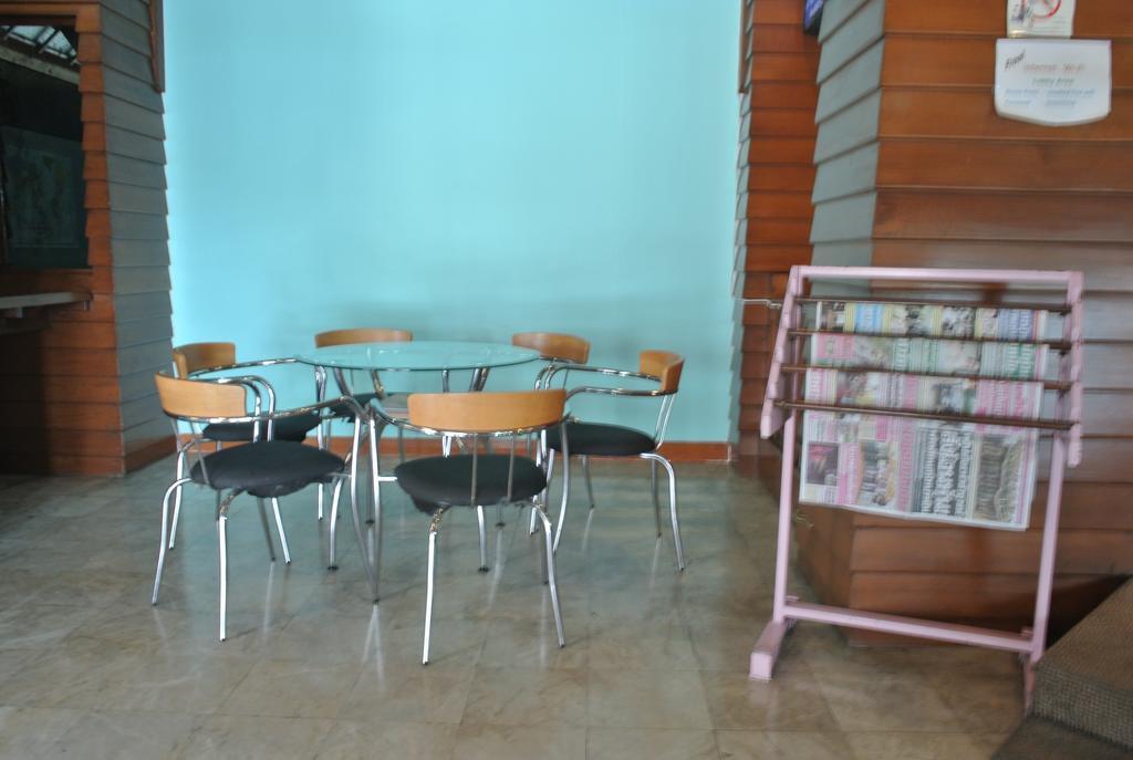Anodard Hotel 2*