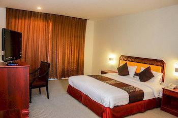 Fa Dragon Hotel 3*