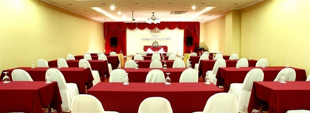 Hotel Victoria Nimman 3*