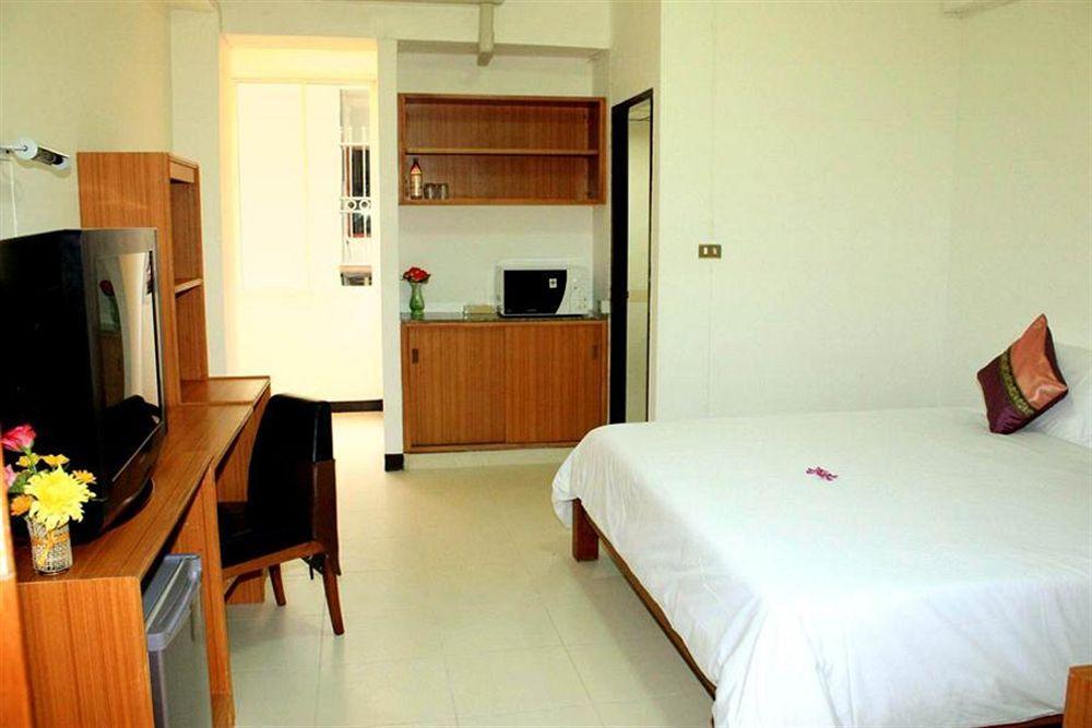 Baan Ngern Village Hotel