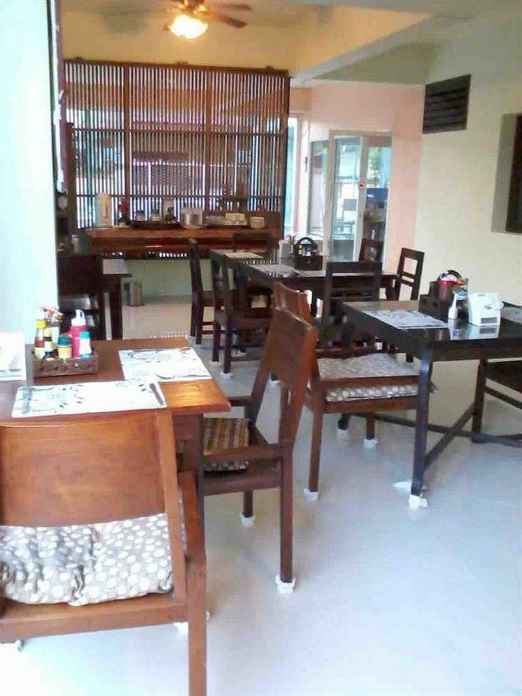 Chiangmai Bupatara Hotel 2*