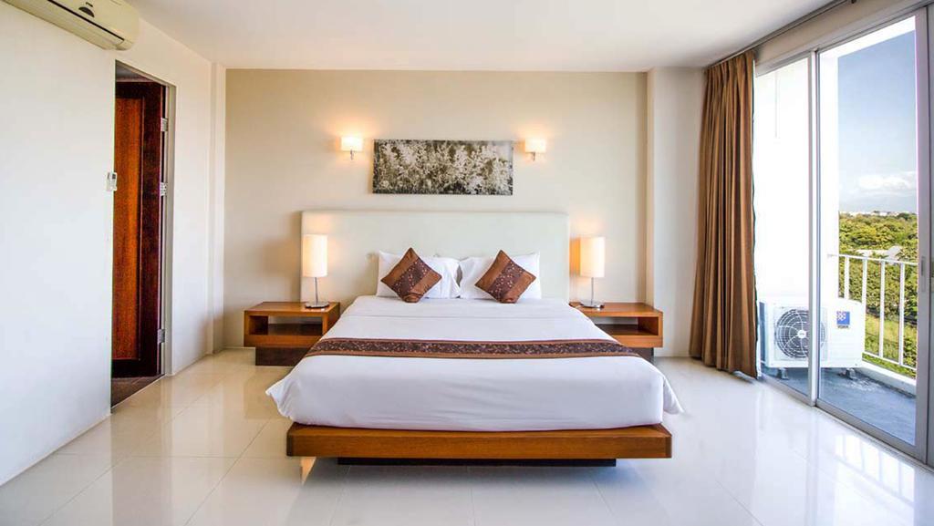B2 Premier & Hotel 3*
