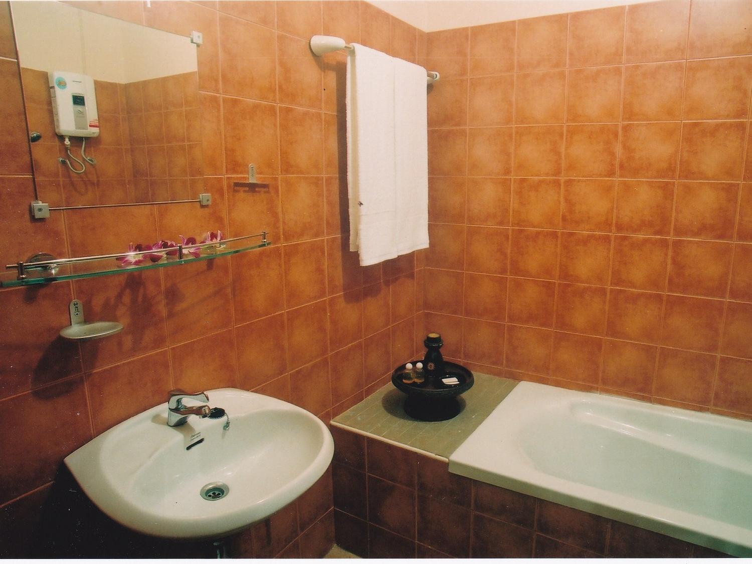 Guest house Bautong 2*