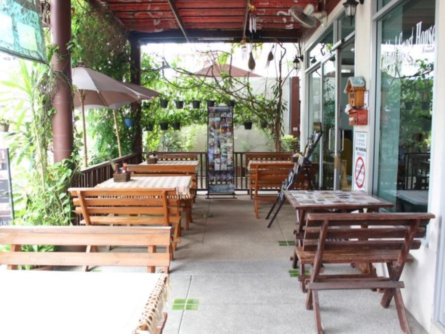Pakinai Hotel