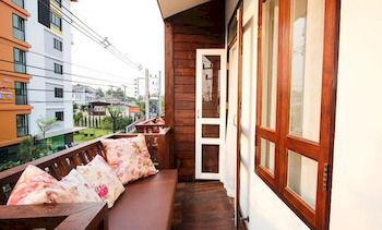 Guest house Ratchiangsaen Flora House