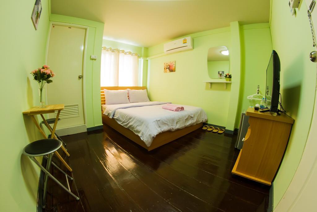 The Scale House 2*