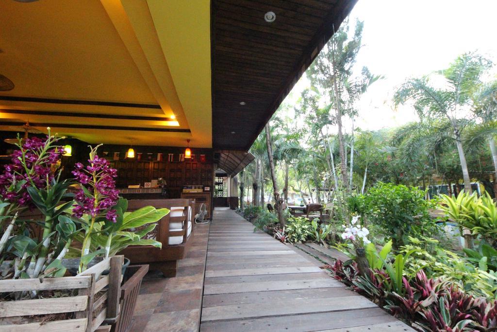 Baanplaidoi Resort