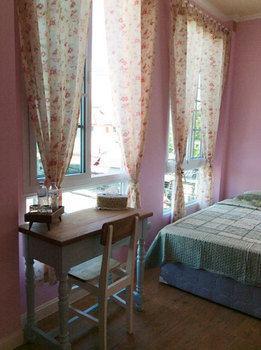 The Paper Guest house 2*