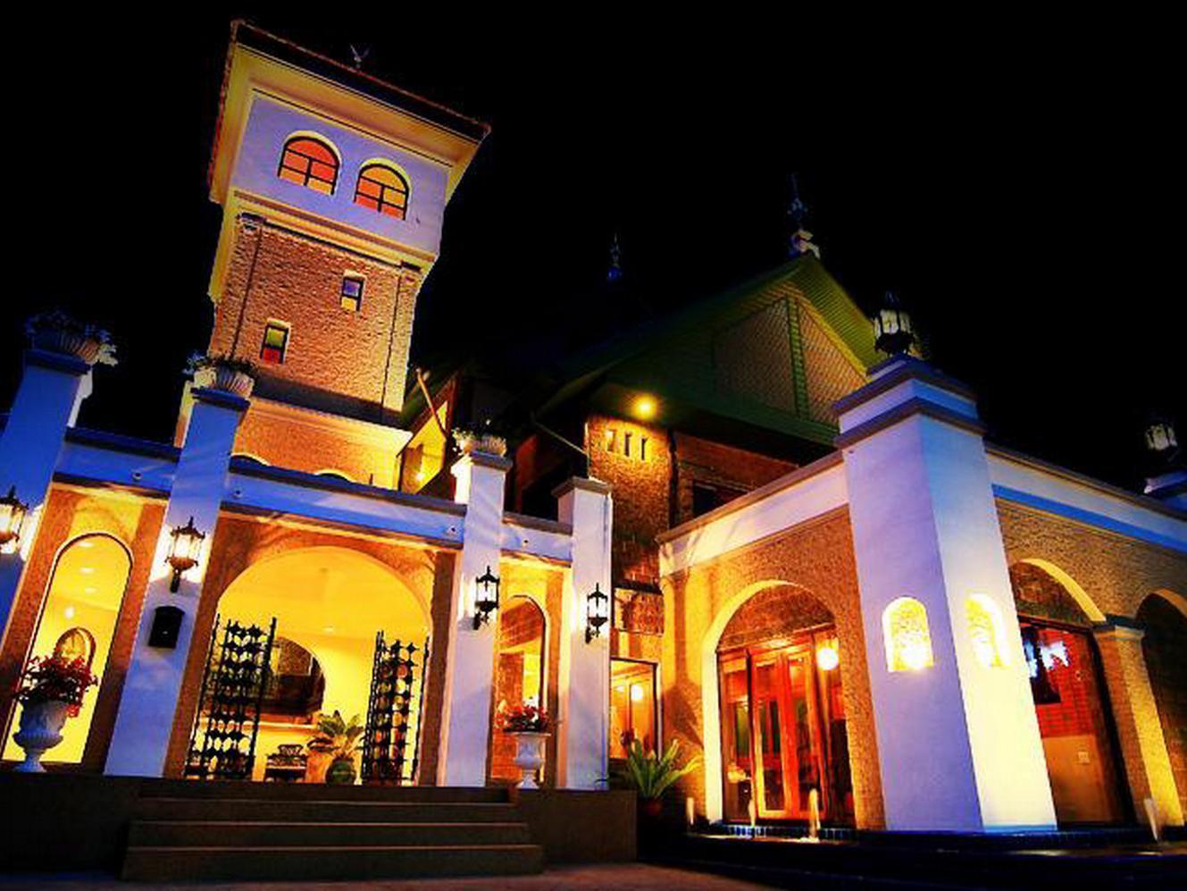 Hotel The Castle