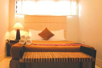 Thapae Happy House Hotel