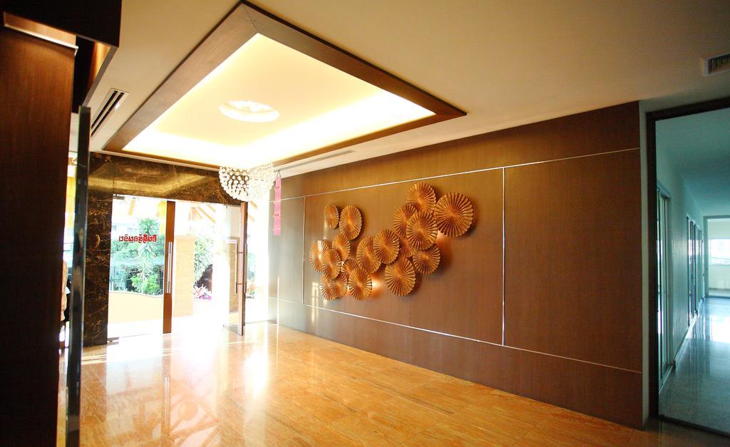 Noppakao Place Aparthotel 3*