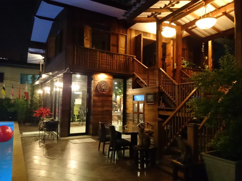 Capital O 1051 Pagoda House 3*