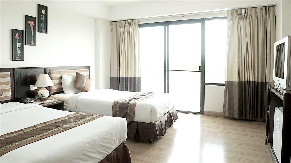 Group Hotel