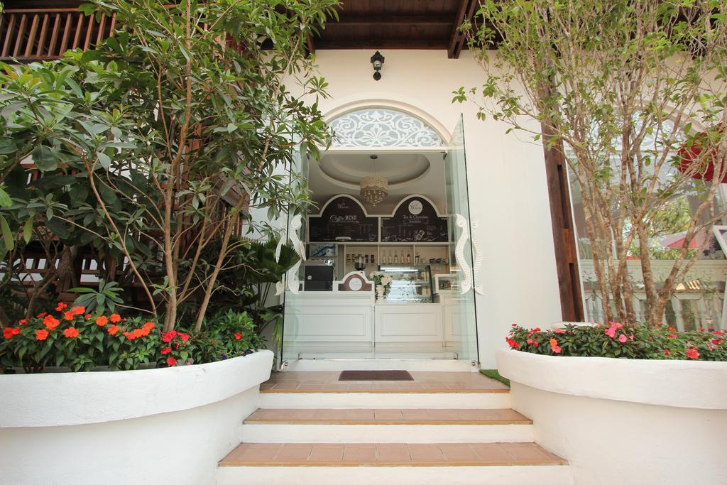 Ratchiangsaen Flora House Guest house 2*
