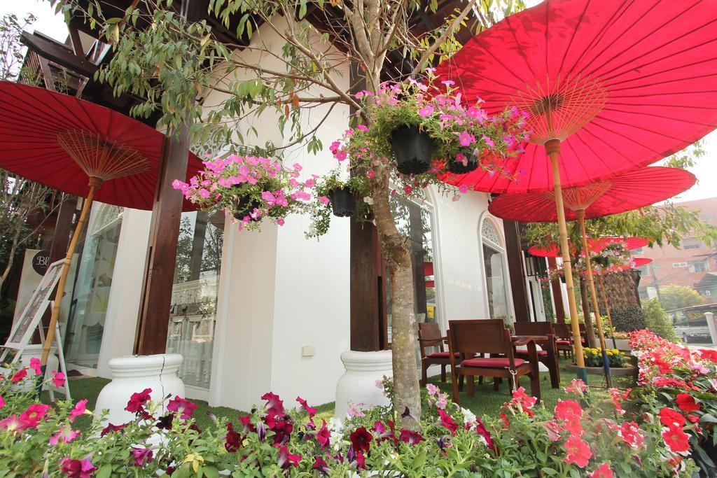 Ratchiangsaen Flora House Guest house 2*