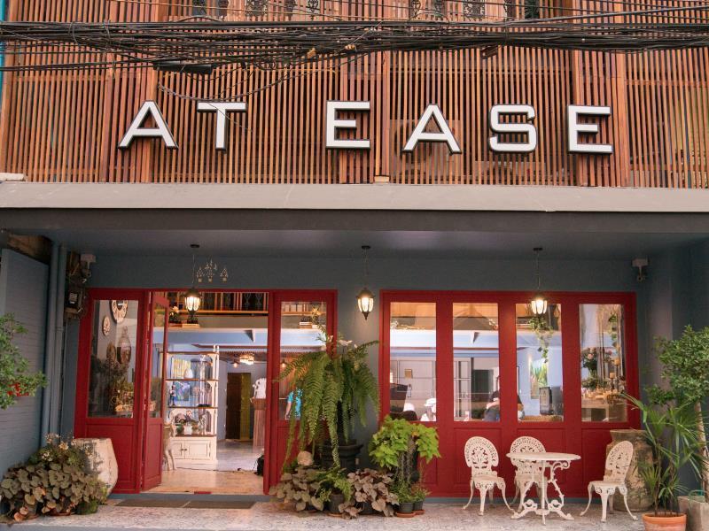 At Ease Bijou Hotel 3*