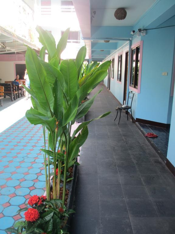 Viraporn's Place Hotel