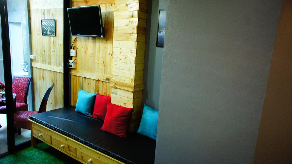 Nap Box Hostel