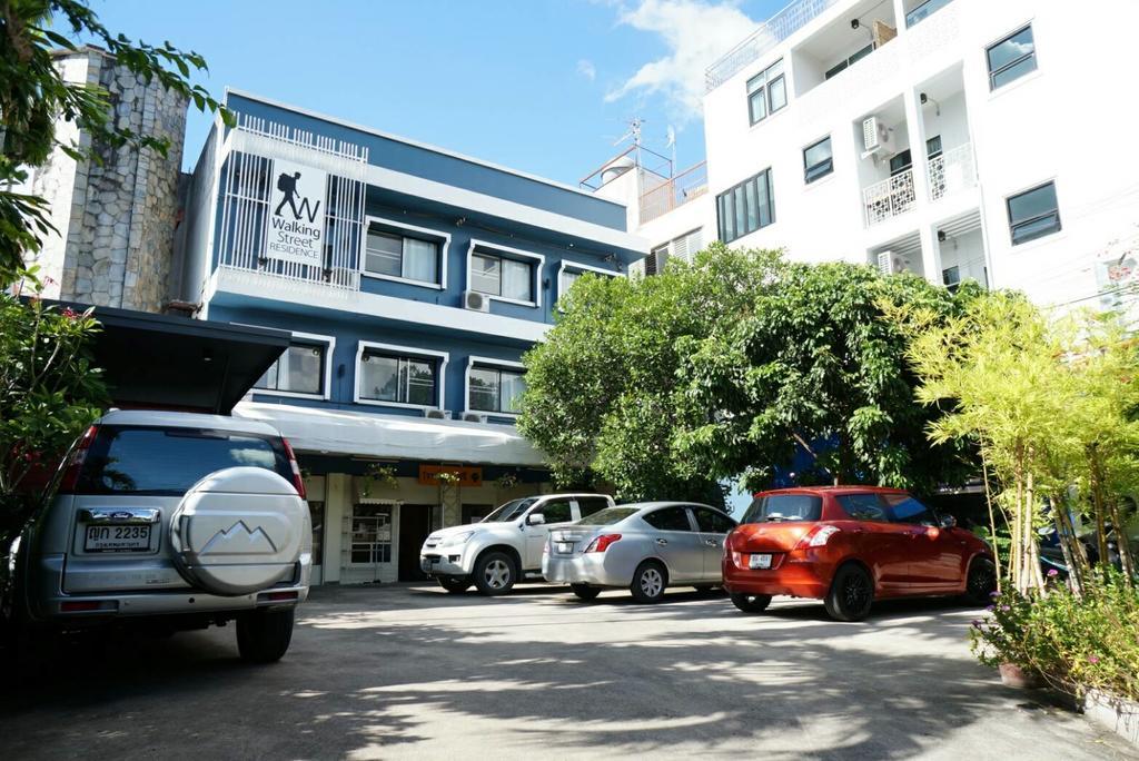 Walking Street - Sha Extra Chiang Mai