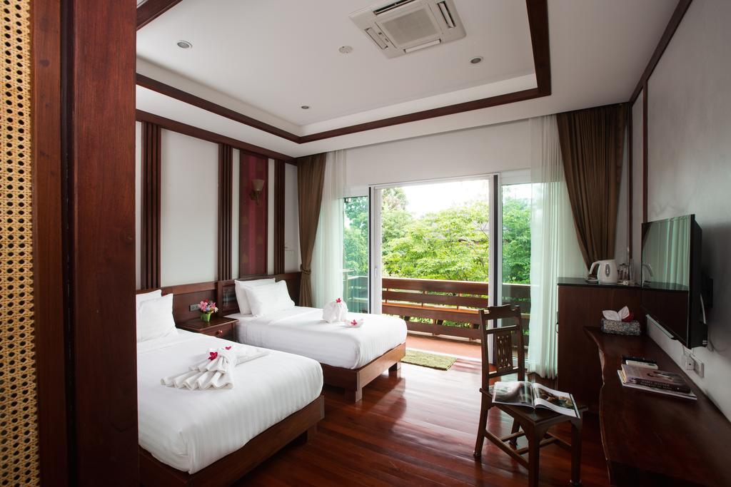Tempat peranginan Ruen In Chiang Mai