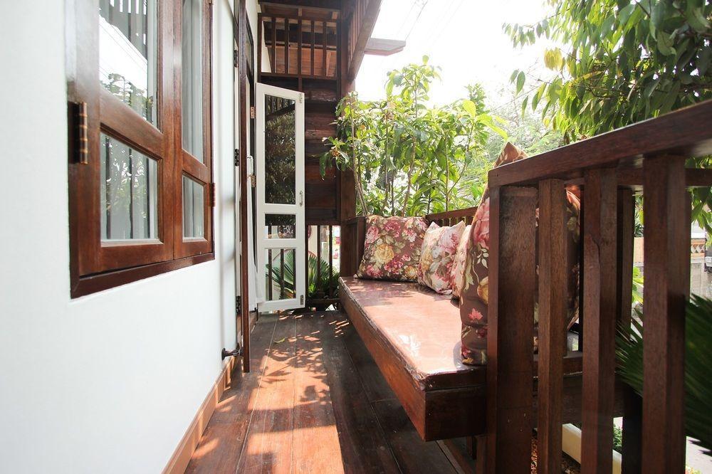 Ratchiangsaen Flora House Chiang Mai