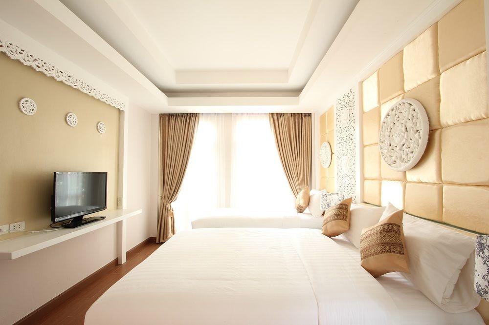 Guest house Ratchiangsaen Flora House Chiang Mai