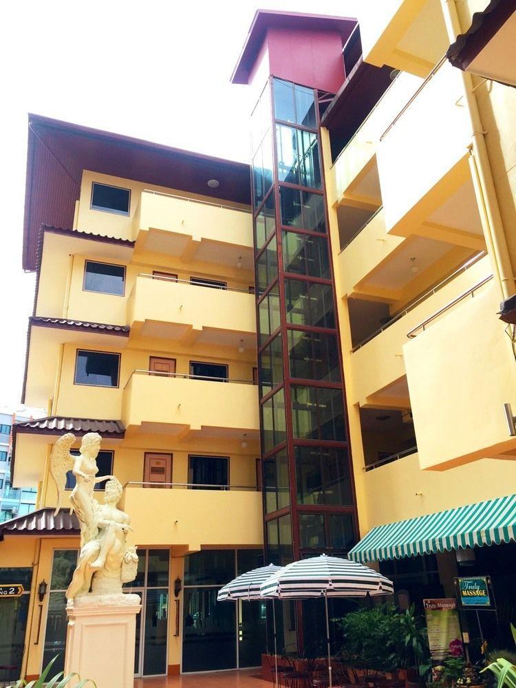 Victoria Nimman Chiang Mai
