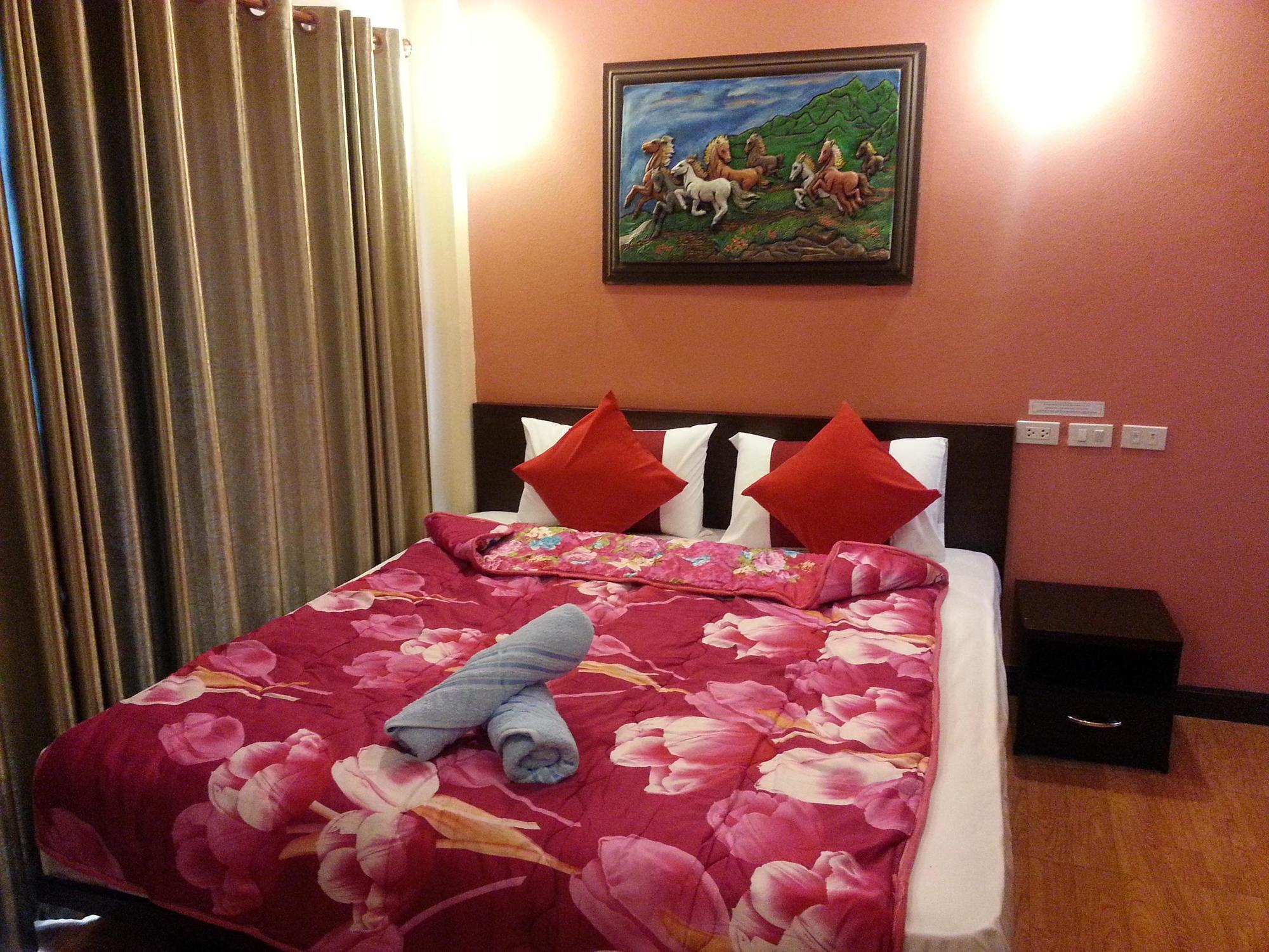 Cat House 3* Chiang Mai