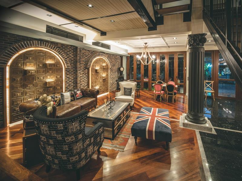 S' Private House 3*
