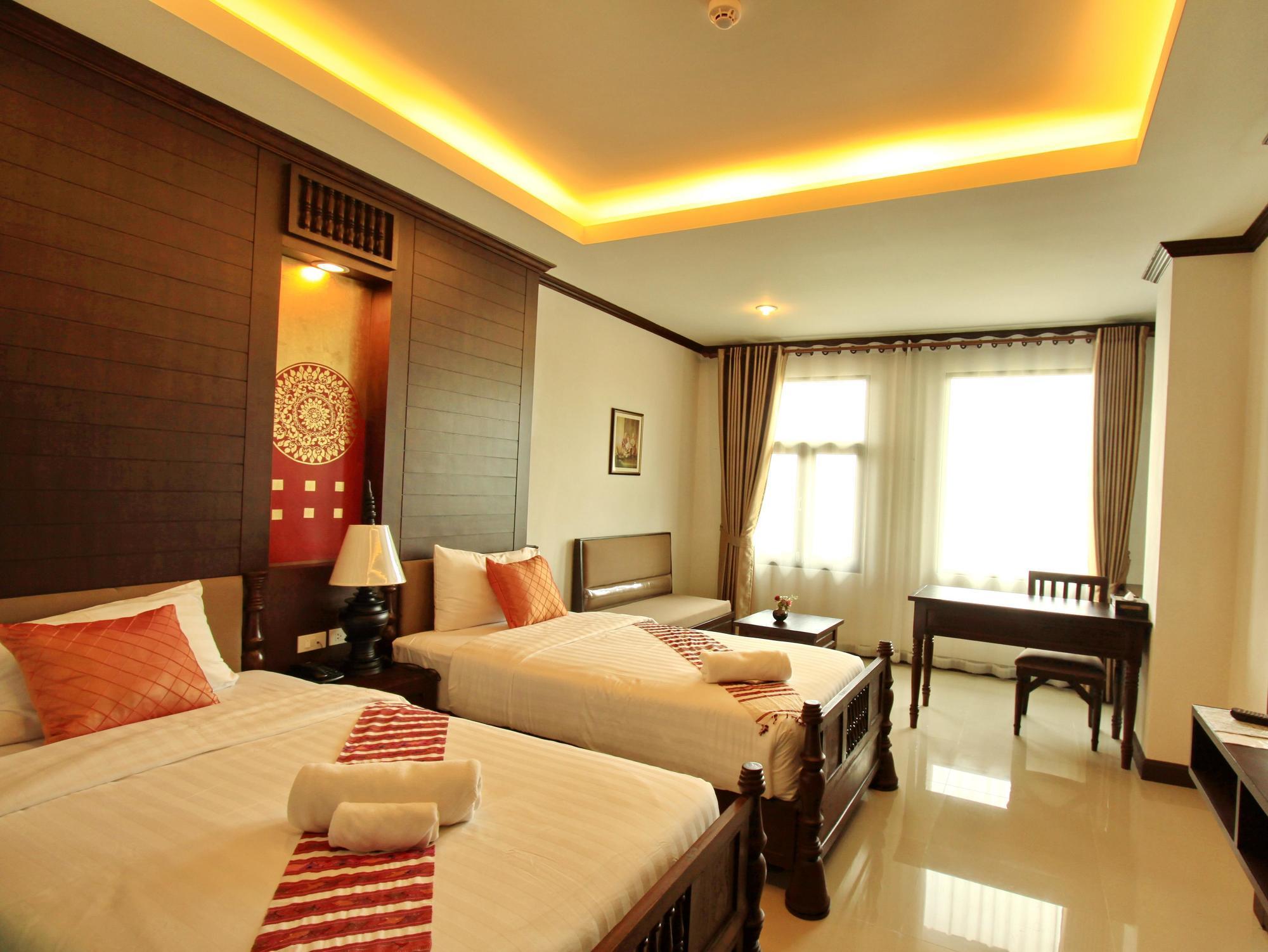 Baan Ratchiangsaen Hotel