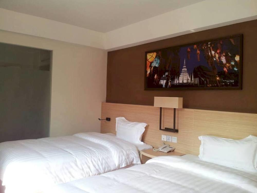 Chiang Roi 7 Days Hotel Chiang Mai