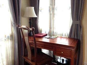 Bann Tazala, Exclusive Hotel