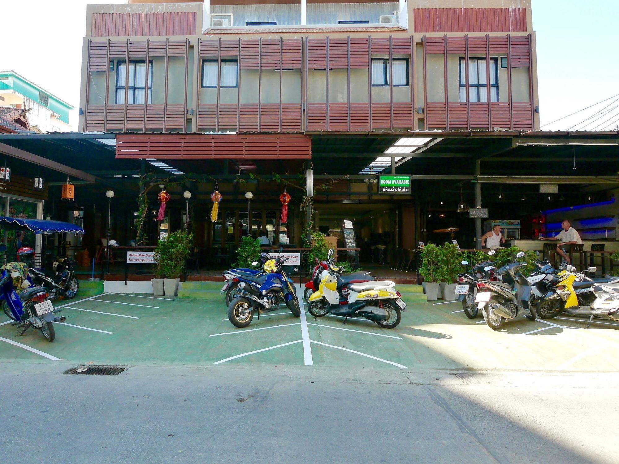 Basic Line @ Loikroh Hotel Chiang Mai